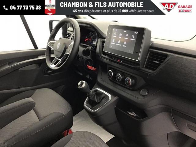 Renault Trafic image 3