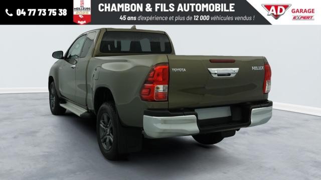 Toyota Hilux image 3