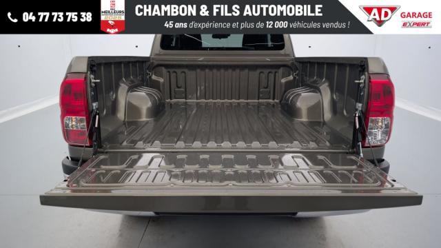 Toyota Hilux image 5