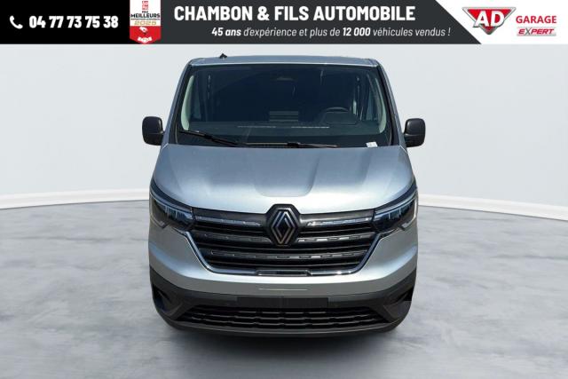Renault Trafic image 2