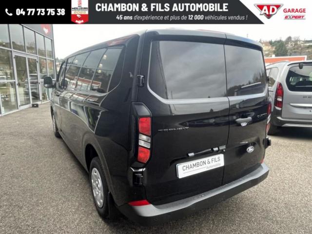 Ford Transit Custom image 3