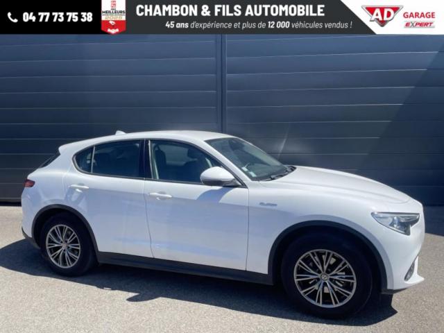 Alfa Romeo Stelvio image 9
