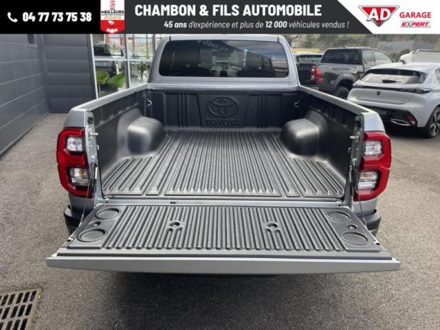 Toyota Hilux image 3