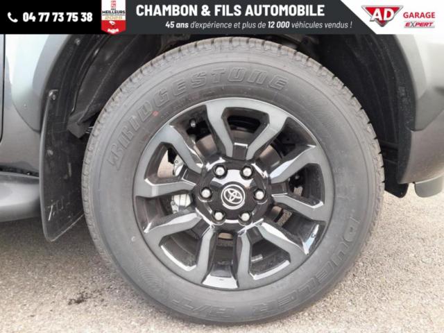 Toyota Hilux image 5