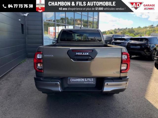 Toyota Hilux image 1
