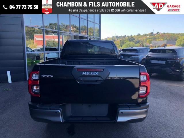 Toyota Hilux image 2