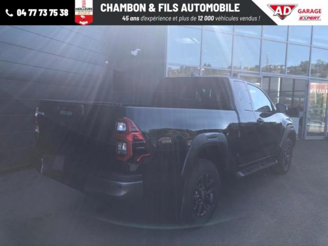 Toyota Hilux image 9
