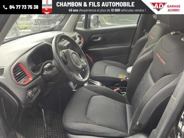 Jeep Renegade image 9