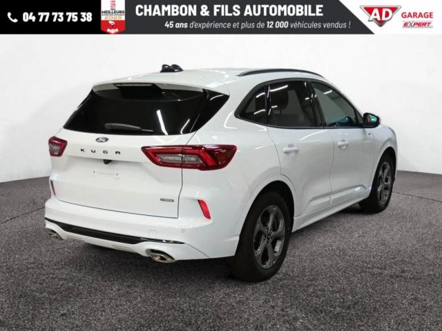 Ford Kuga image 9