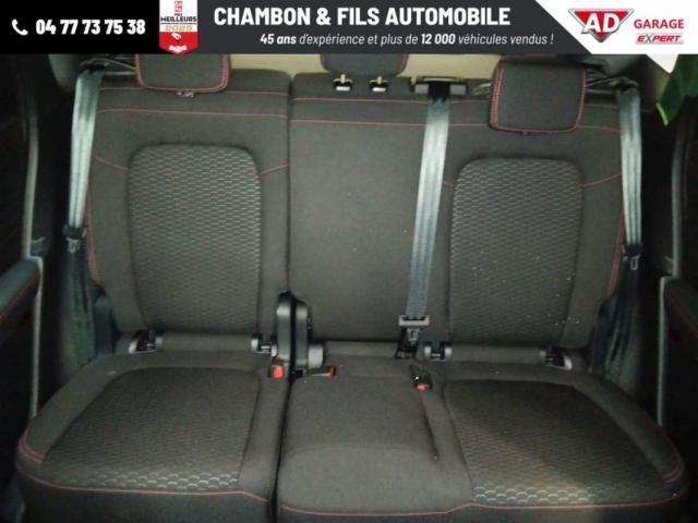 Ford Kuga image 6