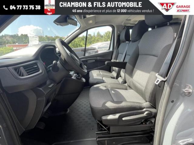 Renault Trafic image 2