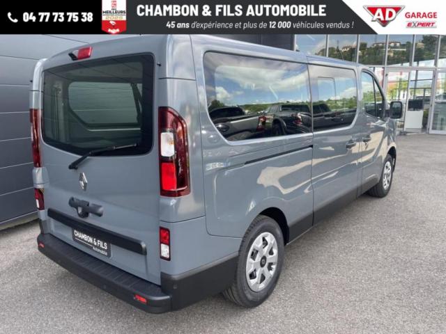 Renault Trafic image 8