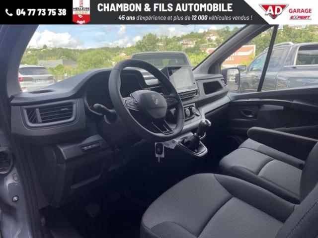 Renault Trafic image 7