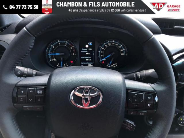Toyota Hilux image 7