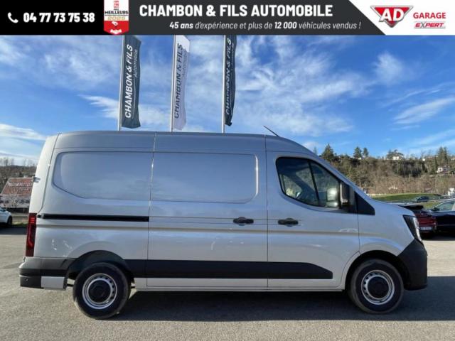 Renault Master image 9