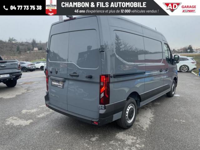 Renault Master image 1