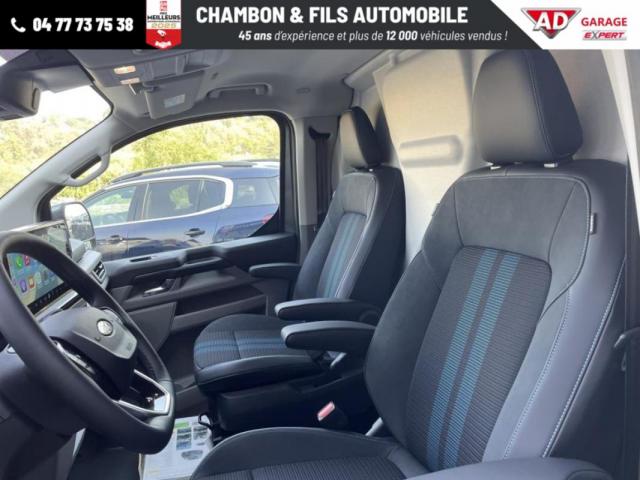Ford Transit Custom image 7