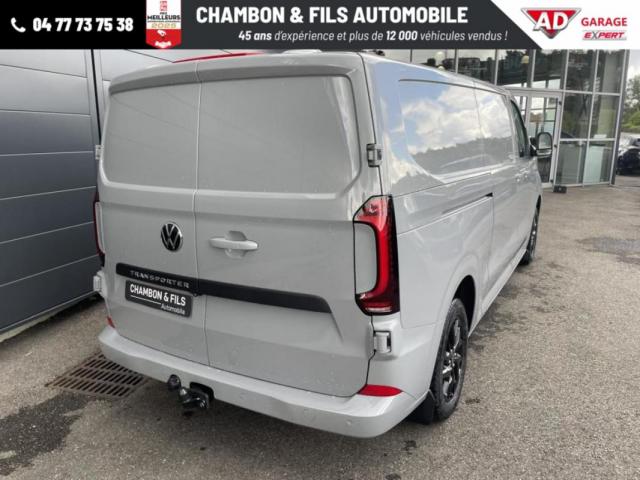 Volkswagen Transporter image 9