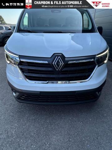 Renault Trafic image 2