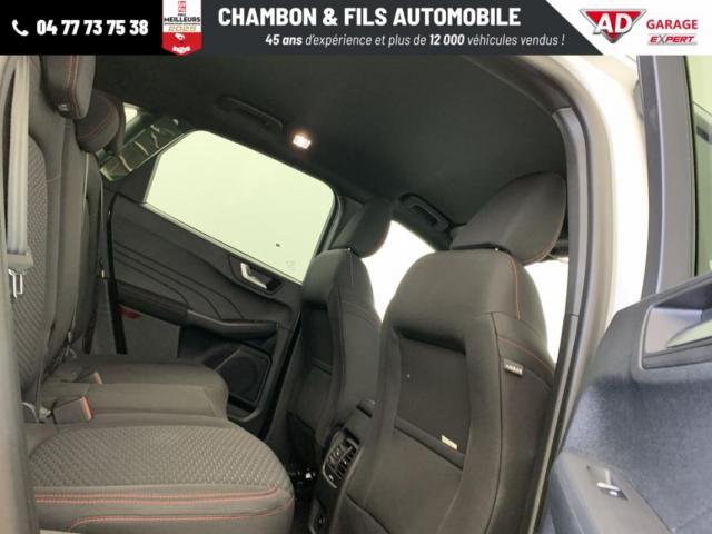 Ford Kuga image 9
