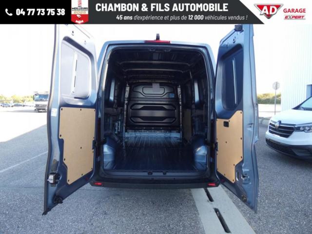 Renault Master image 9