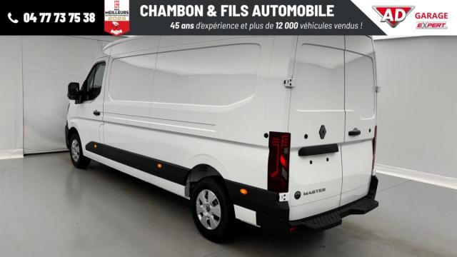 Renault Master image 2