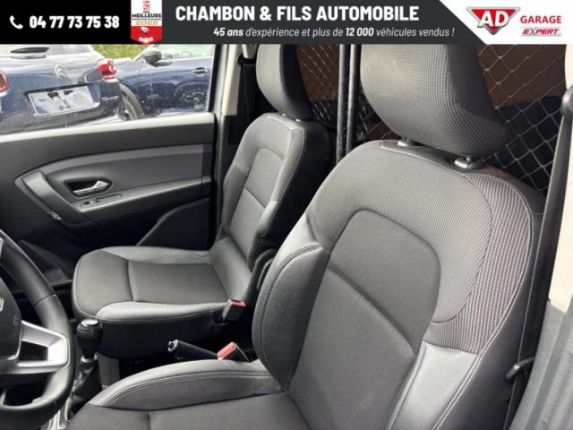 Renault Express Van image 8