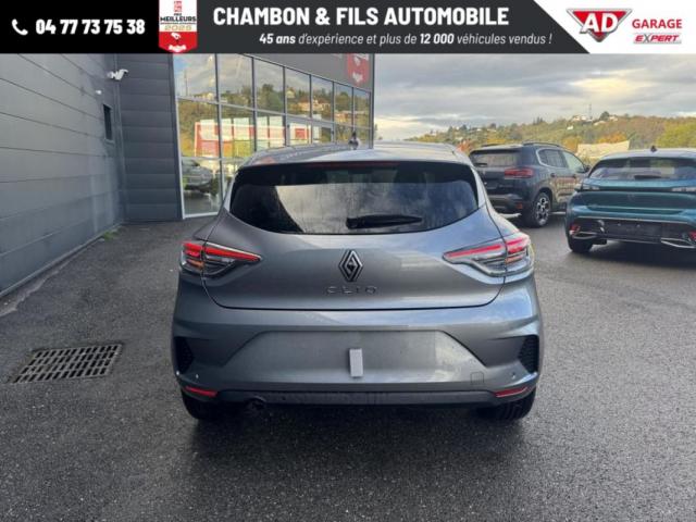 Renault Clio image 9