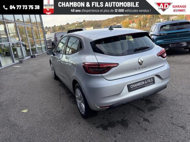 Renault Clio image 9