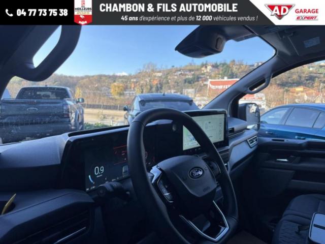 Ford Transit Custom image 2