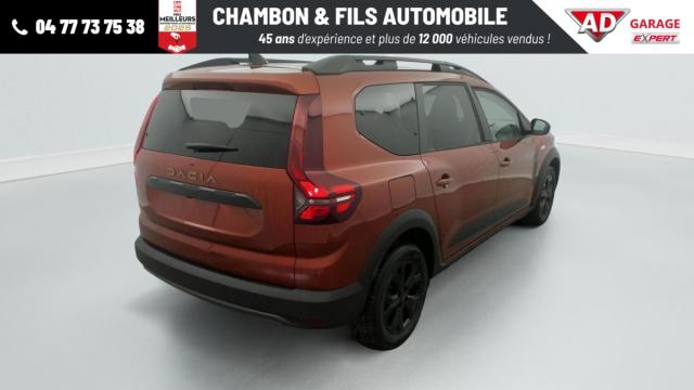 Dacia Jogger image 1