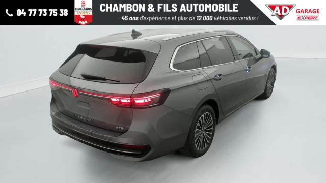 Volkswagen Passat image 1