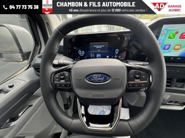 Ford Transit Custom image 2