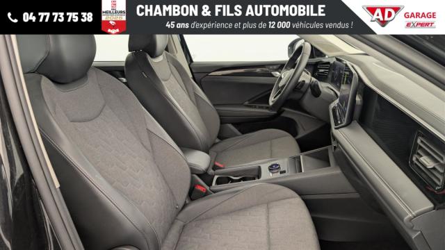 Volkswagen Tiguan image 8