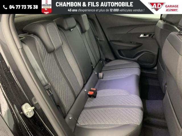 Peugeot 2008 image 2