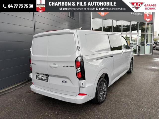 Ford Transit Custom image 2