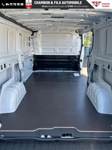 Renault Trafic image 9