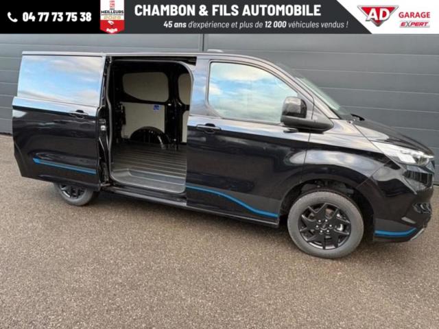 Ford Transit Custom image 8