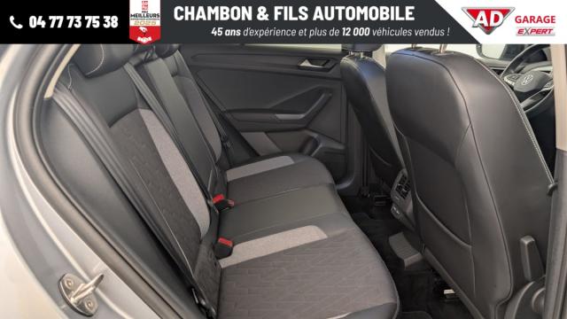 Volkswagen T-Roc image 2