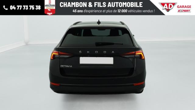 Skoda Octavia image 9