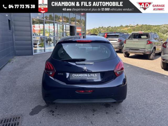 Peugeot 208 image 2