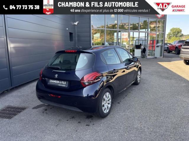Peugeot 208 image 1