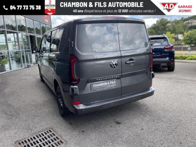 Volkswagen Transporter image 8