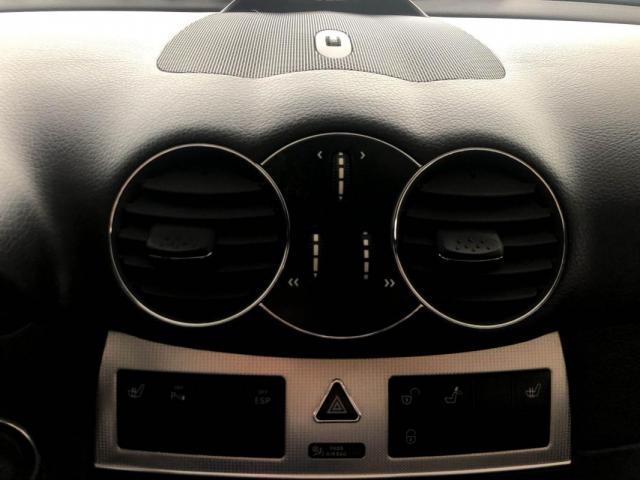 Mercedes Benz Clk 200 image 8