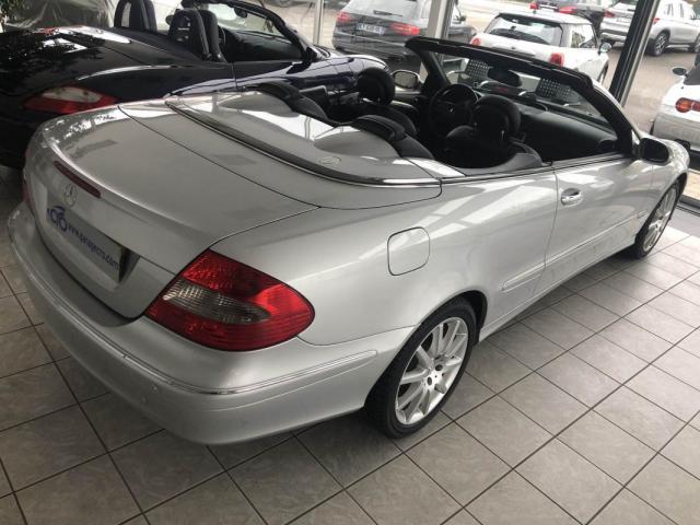 Mercedes Benz Clk 200 image 12