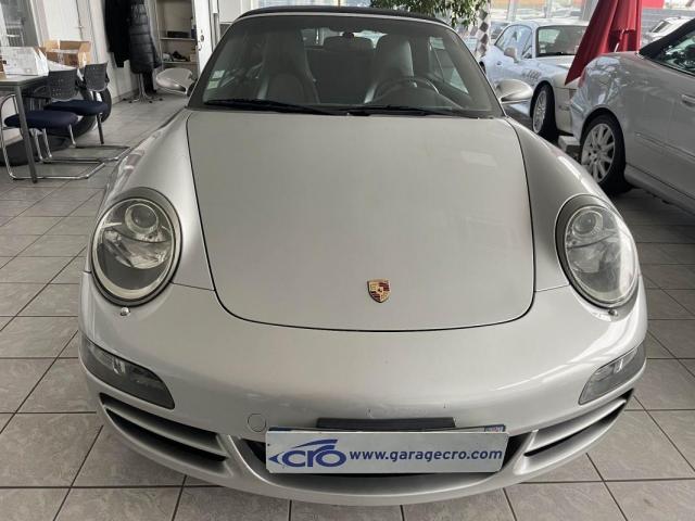 Porsche 911 image 2