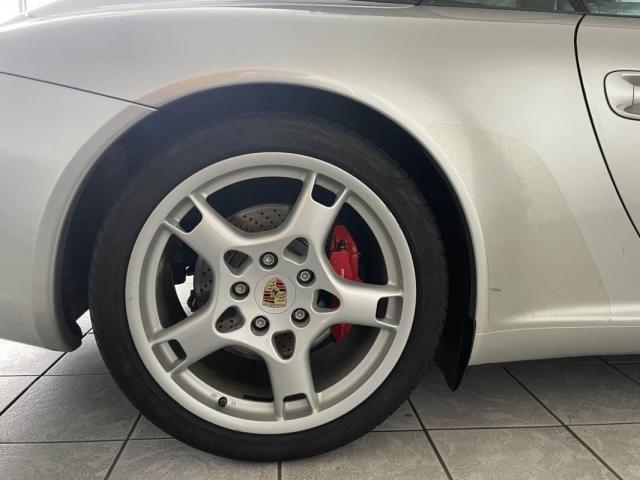 Porsche 911 image 3