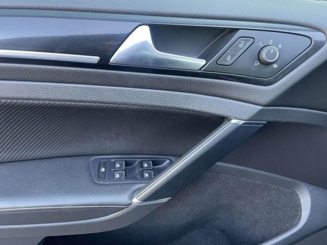 Volkswagen Golf image 5