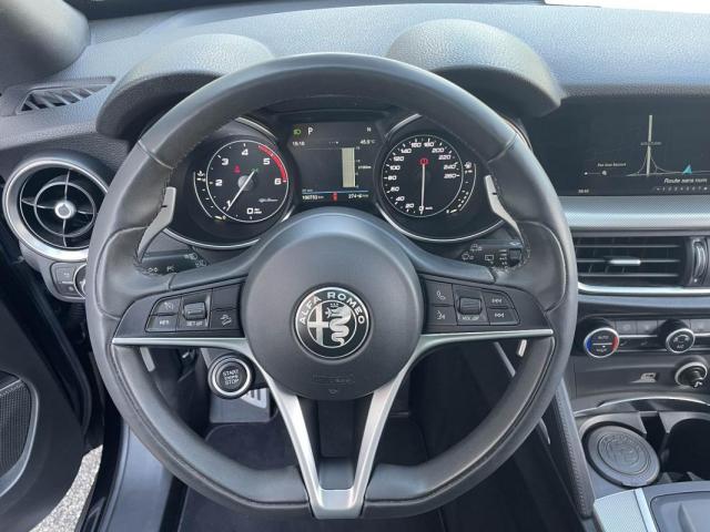 Alfa Romeo Stelvio image 4