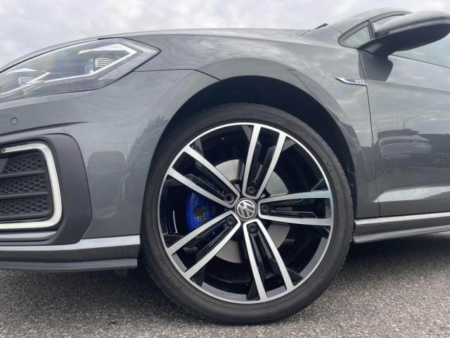 Volkswagen Golf image 5